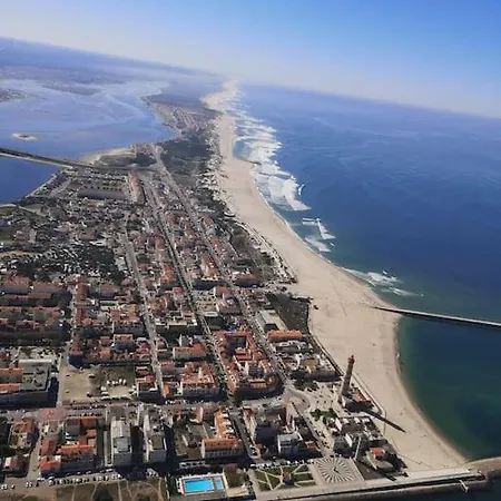 Lux 56 Da Aveiro A 20 Metros Da