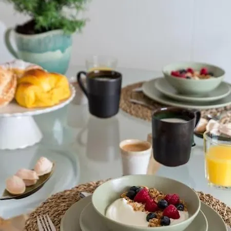 Lux 56 Da Aveiro A 20 Metros Da *