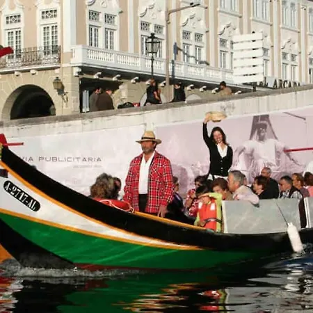 Lux 56 Da Aveiro A 20 Metros Da * Barra