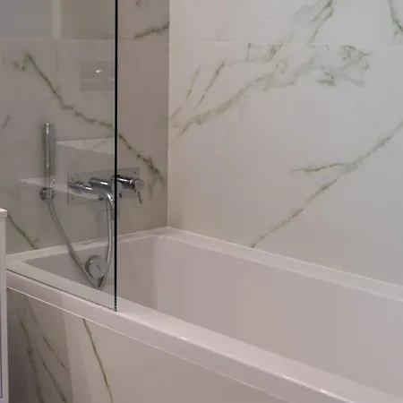 Lux 56 Da Aveiro A 20 Metros Da